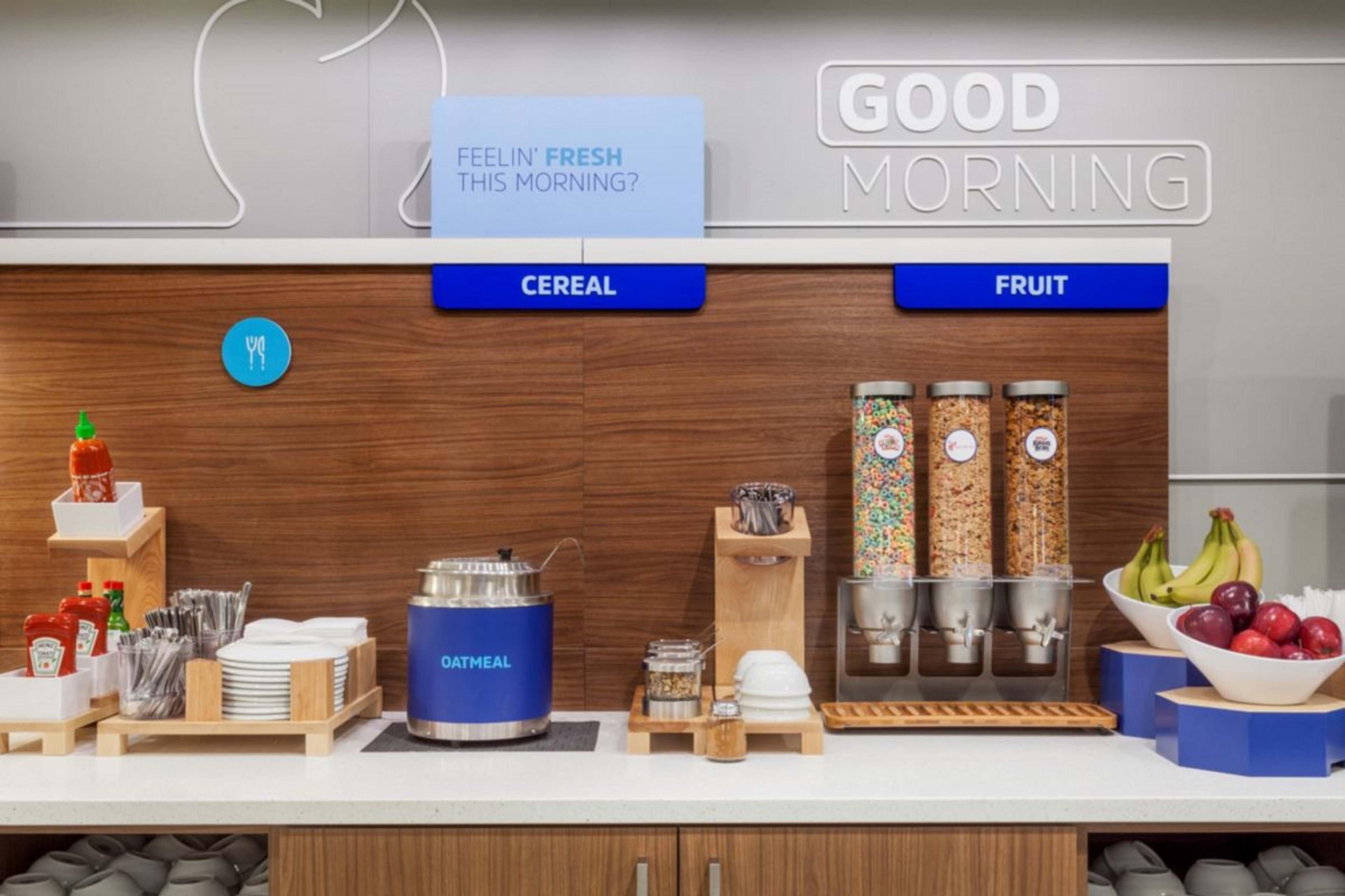 Holiday Inn Express & Suites Farmington Hills - Detroit By Ihg Exteriör bild